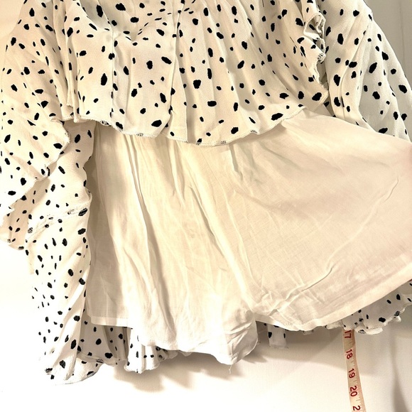 White pleated skort with black dots, Small, NWTS - Picture 3 of 5